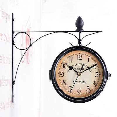 Majapidamises kasutatav kahepoolne kronsteiniga kell Retro kellakaunistus Kaunistused Elutoa seinakell Antiikstiilis kellad