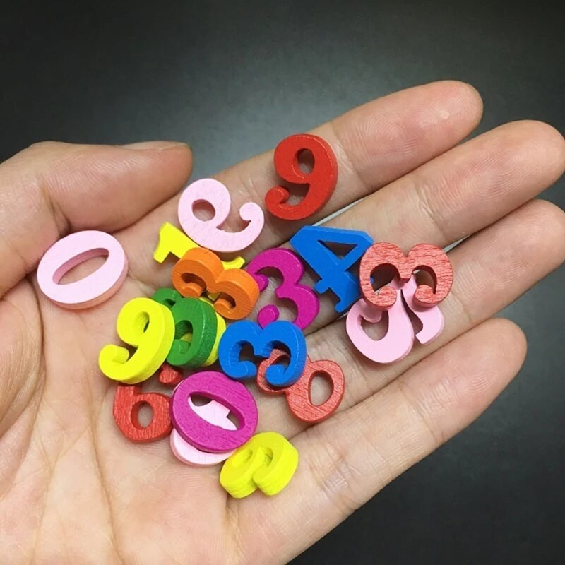 100 бр. Дървени букви Декоративна азбука Декорация с английска буква Дървени цифри Инструмент за ранно обучение на бебето Скрапбукинг Занаят Направи си сам