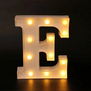 Δημιουργικό DIY Φωτεινό LED Φωτιστικά γράμματα Φωτιστικό Αριθμός Αλφαβήτου για Διακόσμηση πάρτι γενεθλίων του Αγίου Βαλεντίνου για εξοχικό σπίτι γάμου