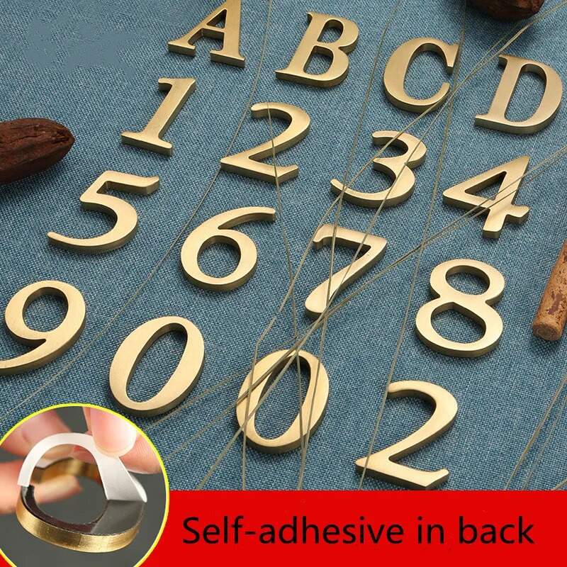 Tömör sárgaréz betűk dekoratív falragasztó arany angol betűk házszámok szálloda ajtószámok ábécé Bolt neve Fali dekoráció