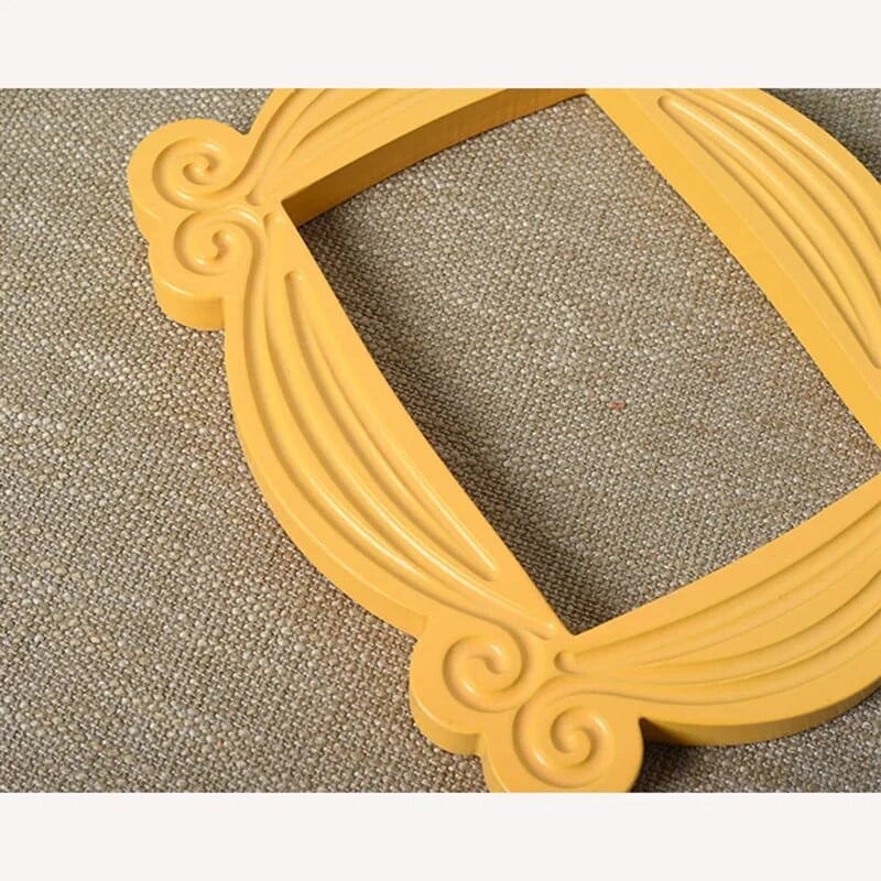 Barátok TV-műsor sárga ajtó polirezin képkeret állvánnyal 