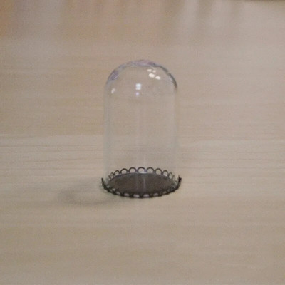 1 X Mix Size Clear Glass Dome Cover Terrarium Cloche Bell Jar με ξύλινη/φελλό/μεταλλική βάση κούκλα Παιχνίδι σπιτιού Διακόσμηση δωματίου μελέτης