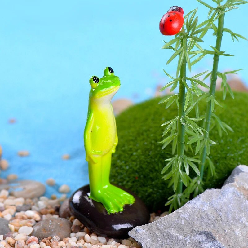 Aranyos állati béka miniatűrök figurák akvárium dekoráció álló gyanta béka dísz Otthoni kis kert dekorációs kiegészítők