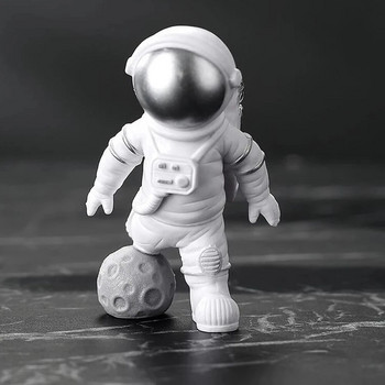 4 бр. Фигура на астронавт Статуя Фигурка Космонавт Скулптура Образователна играчка Настолна декорация на дома Модел на астронавт за деца Подарък