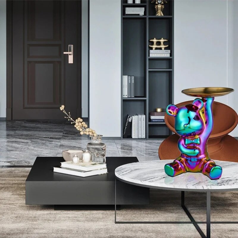 Könnyű luxusdíszek, erőszakos medvebabák apró díszek, nappali TV szekrény rajzfilm szobrok, boros szekrény díszek.