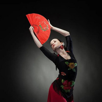 Kung Fu Tai Chi Fan Bamboo 33cm High-grade Right Hand Performance Fan Бойни изкуства Фенове Wushu Продукти 13 инча Бойни изкуства Фенове
