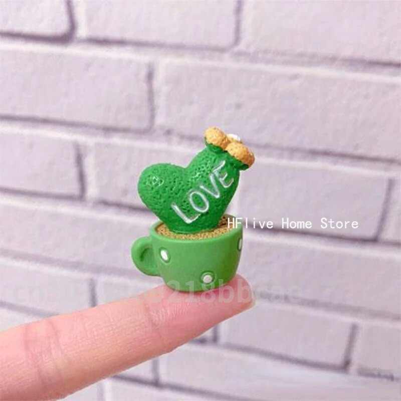 1db/4db Aranyos mini gyanta kaktusz mikro tájdísz miniatűr lakberendezési cikkek kerti növények cserepes szobor autó dekoráció