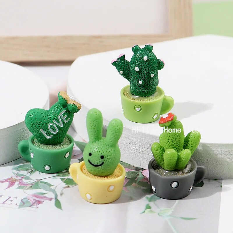 1db/4db Aranyos mini gyanta kaktusz mikro tájdísz miniatűr lakberendezési cikkek kerti növények cserepes szobor autó dekoráció