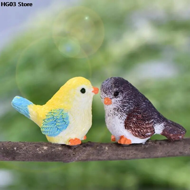 1/4/8 2,2*3cm aranyos rajzfilm színes légy madár veréb kis szobor figura dísz miniatűr gyerekeknek játék dekorációs ajándék