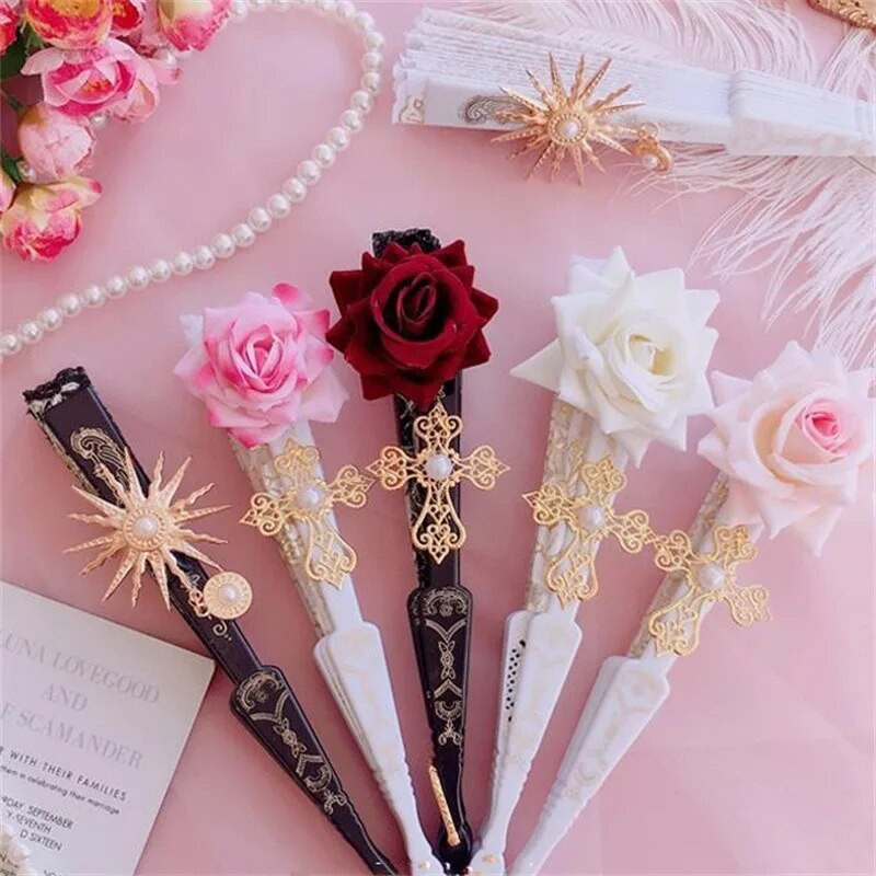 Lolita Gothic Fan viktoriánus női csipke kézi ventilátor Vintage fekete fehér vörös rózsa bambusz legyezők Cosplay Halloween party kellékek