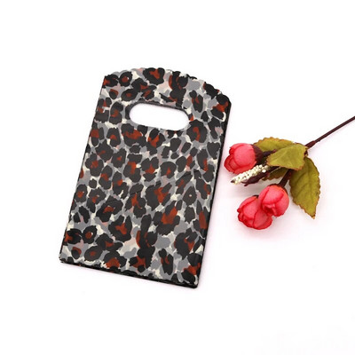 50 db/tétel Multi Designs Kis műanyag zacskó 9x15cm Boutique Ajándéktáska Fogantyúval Szép Charms Fülbevaló Ékszer Csomagoló Táskák