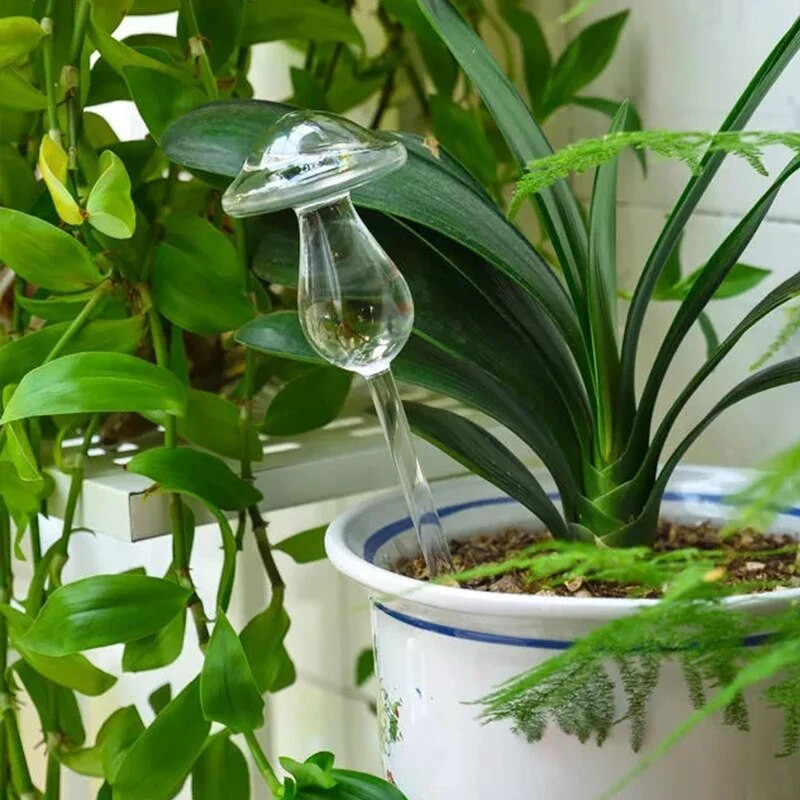 2db 4Styles rajzfilm kaktusz gomba ananász önöntöző készülékek automatikus növényi virágok csepegtető öntözőrendszer adagoló