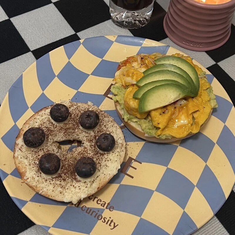 Bambuszszálas étkészlet Kerek vacsoratál koreai stílusú saláta desszert kenyér tányérok gyümölcstálca uzsonnás edény otthoni konyha kávézóba