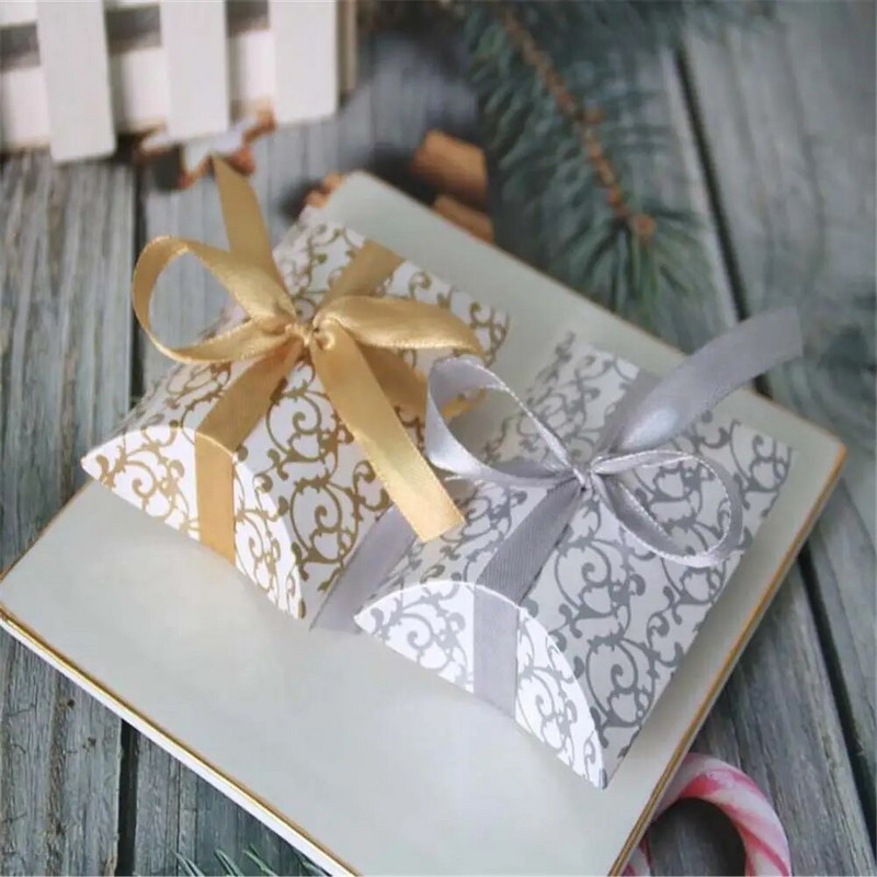 Cutie de bomboane în formă de pernă cu model de 50 buc cu panglică Spațiu amplu pentru favoruri de nuntă, bijuterii, gustări, ciocolată, biscuiți, ambalare