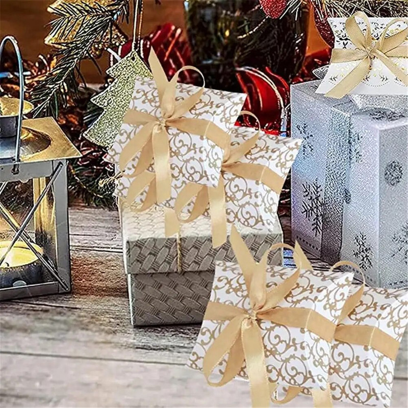 Cutie de bomboane în formă de pernă cu model de 50 buc cu panglică Spațiu amplu pentru favoruri de nuntă, bijuterii, gustări, ciocolată, biscuiți, ambalare