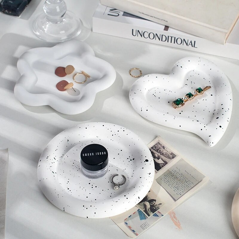 Szabálytalan formájú gipsztálca Ékszer díszek Kijelző tálca Aromaterápiás gyertyatartó Virág Felhő Szív alakú alátét lakberendezés