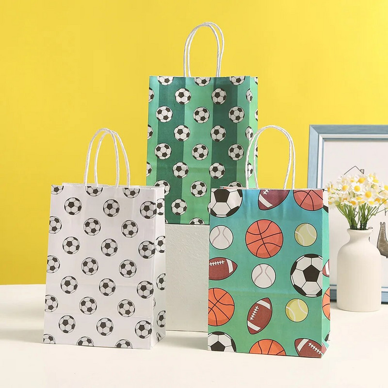Futbolo dovanų maišeliai saldumynų maišeliai Plastikiniai sausainių maišeliai svečiams gimtadienio dovanoms. Futbolo teminių vakarėlių krepšelis su susuktais kaklaraiščiais
