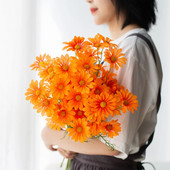 1 Gb balti margrietiņas mākslīgie ziedi ar garu zaru pušķis Mājas kāzu dārza dekorēšana DIY līgavas zīda viltus ziedu aksesuāri