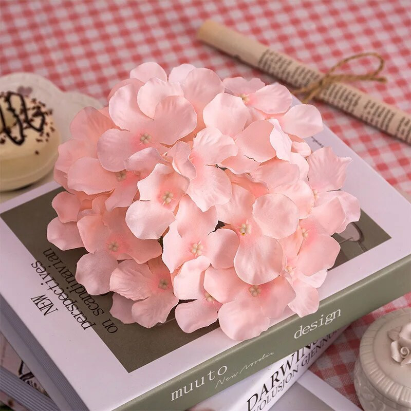 Umjetna cvjetna glava hortenzije od 13-15 cm za vjenčanje Rođendanska zabava Dekoracija DIY vijenac cvjetna zidna pozadina za fotografije