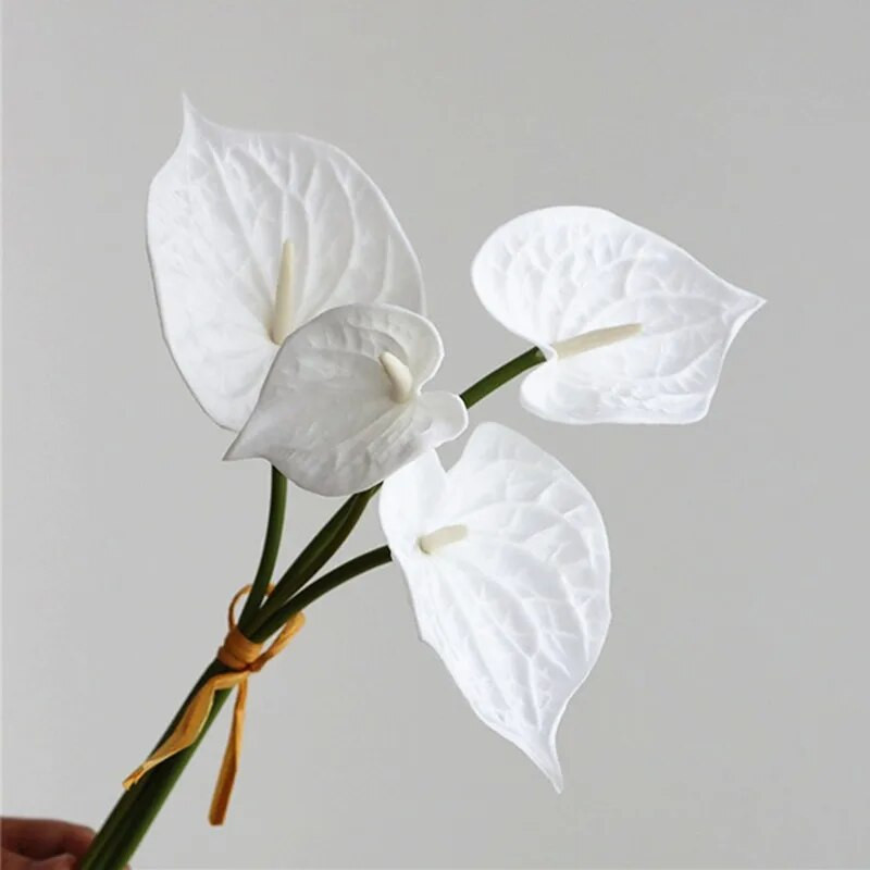 Prabangus 4vnt./ryšulėlis Real Touch Anthurium PU dirbtinė gėlė Kalėdų namų dekoras flores plante artificielle balta vestuvių dekoracija