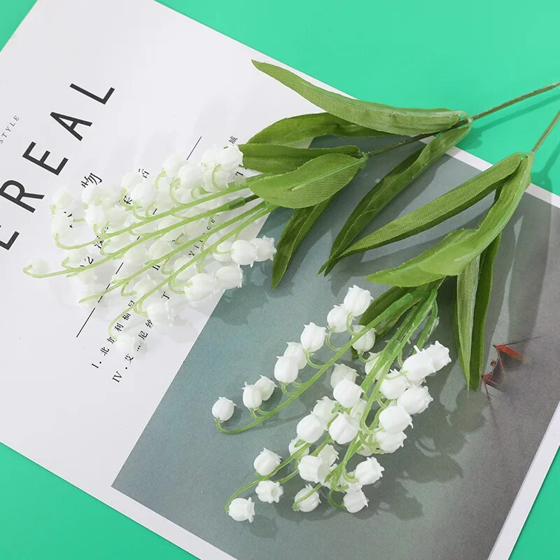 Skandináv esküvői csokor Kiegészítők Szimulált Gyöngyvirág Műanyag Szimulált Virág Otthon Nappali Hálószoba Dekoráció