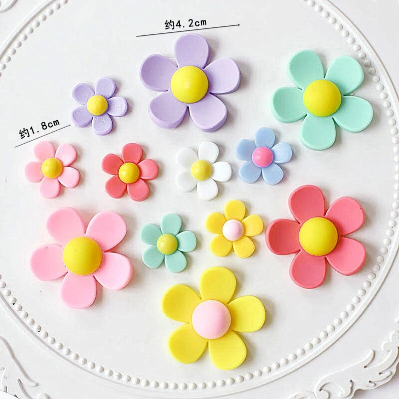 12 бр. Цветна 3D маргаритка Торта за торта за парти за рожден ден Деца Бебе момиче Принцеса Сувенири Цвете Декорация на торта за рожден ден Десерт Декор