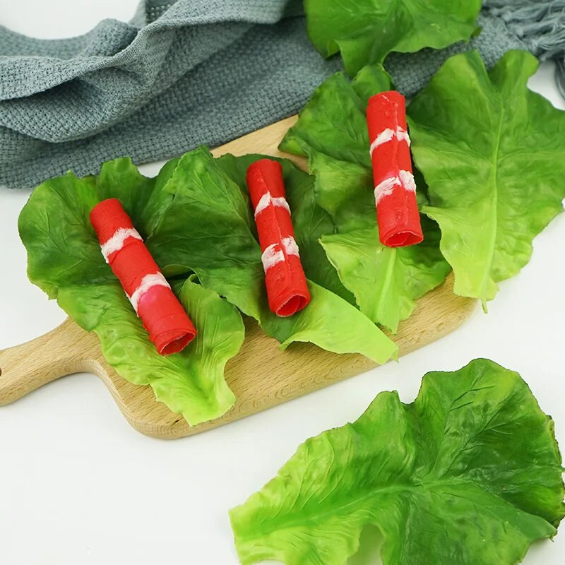 2 tk PVC materjali simulatsioonid rohelised salatilehed võltsitud juurviljamudel Teesklemine, mängimine Köögimänguasjad Kunstlikud toidud