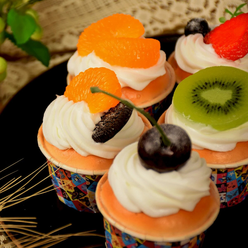 Realističan model torte s malom šalicom, simulacija voćne torte s malom šalicom, simulacija ukrasa za tortu, PU lažni ukrasni rekvizit za tortu