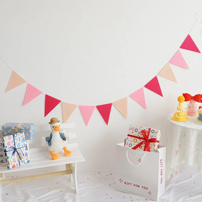 4M farebné plstené látkové vlajky, vianočné narodeninové vlajky, bannery, svadobné závesné bannery, párty girlandy na bytové dekorácie.