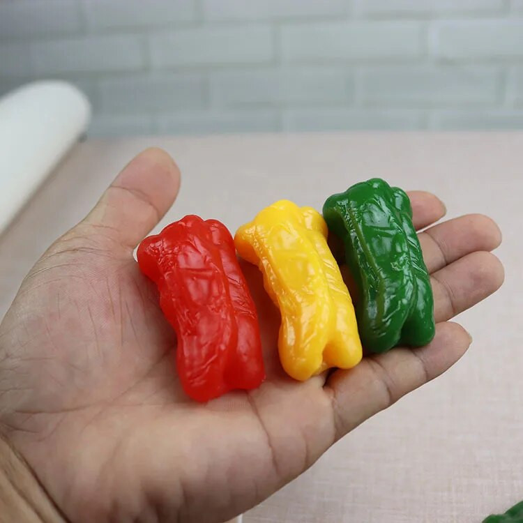 Симулация Пипер Чили Жълт Червен Зелен Гореща тенджера Съставки Реквизит за стрелба в хотел Декорация на хотел Изкуствена храна Зеленчуци