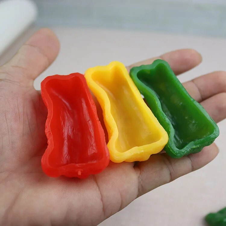 Симулация Пипер Чили Жълт Червен Зелен Гореща тенджера Съставки Реквизит за стрелба в хотел Декорация на хотел Изкуствена храна Зеленчуци