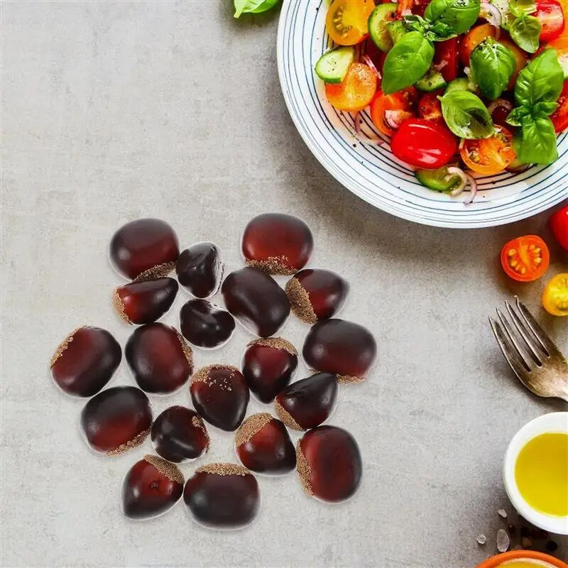 20 ks vianočných ozdôb s jedlami, falošných gaštanových dekorácií, modelov umelých orieškov, vianočných dekorácií na svadobný vianočný stromček.