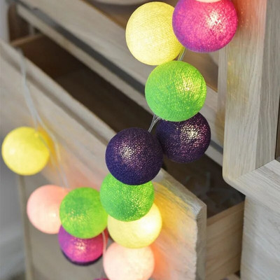 LED svjetla Pamuk Ball Fairy String Light Božićni blagdanski ukrasi Ins Decoration Bedroom Mala žica u boji Trepćuća svjetla