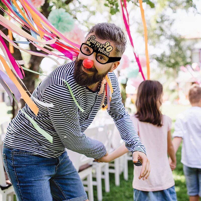 6db/szett 18 21 30 40 50 60 70 és 80 éves papír 3D szemüveg Születésnapi parti karneváli dekorációs termékek sorozat