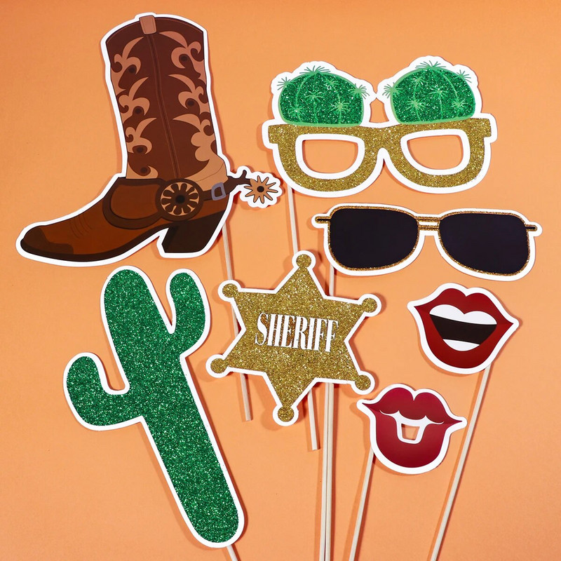 18 vnt. laukinių vakarų vakarų fotokabinos rekvizitai su medinėmis lazdelėmis ir pozavimo ženklu