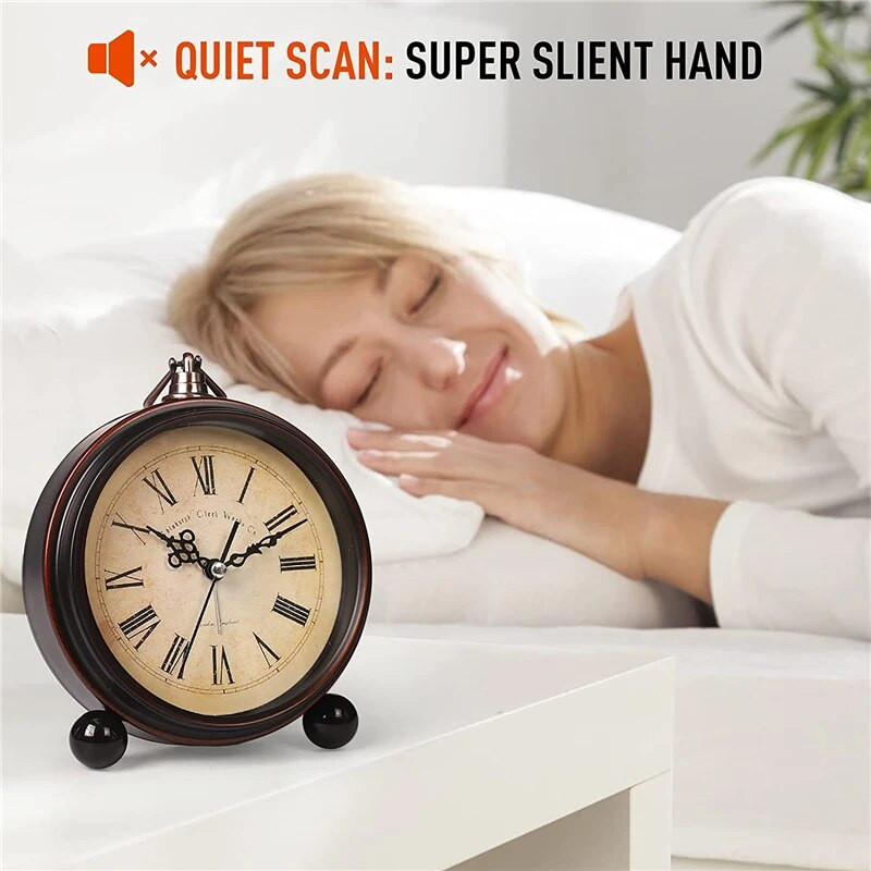 Senovinis pakabinamas baterinis žadintuvas Metalinis naktinis apšvietimas Itin tylus stalinis stalas Kvarcinis laikrodis Miegamojo lovos stalo lentyna