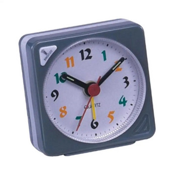 Класически мини алармен часовник с батерии Малък часовник за пътуване Sauqre със светлина и функция за отлагане за домашна спалня