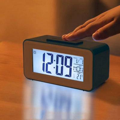 Будилник LED цифров часовник Подсветка Snooze Mute Календар Температура Дисплей Настолен часовник Електронни настолни будилници