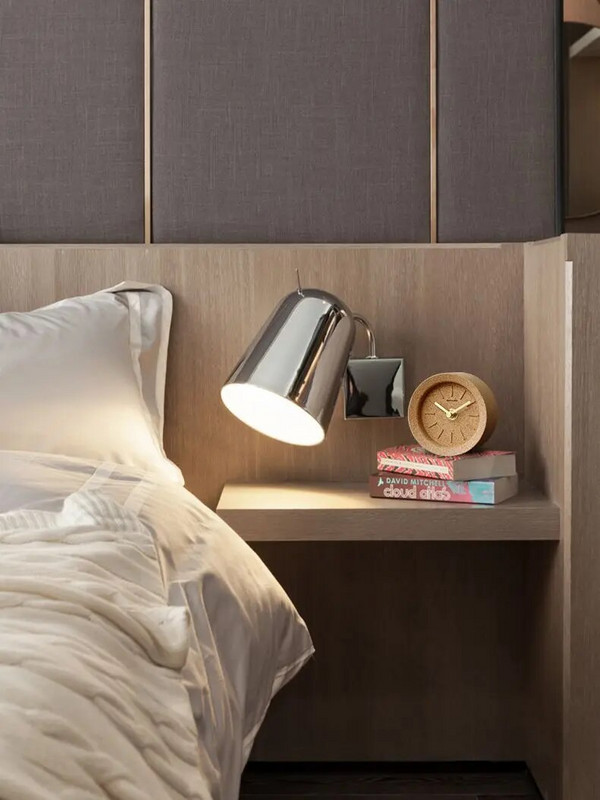 Mitte tiksuv lauakell ümmargune ruudukujuline korgist vaikne akuga töötav puidust lauakell Väike keskkonnasõbralik kaasaegne kontori sisekujundus