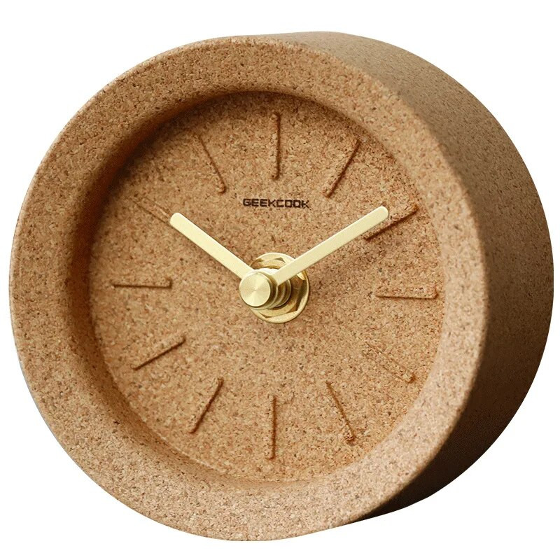 Mitte tiksuv lauakell ümmargune ruudukujuline korgist vaikne akuga töötav puidust lauakell Väike keskkonnasõbralik kaasaegne kontori sisekujundus