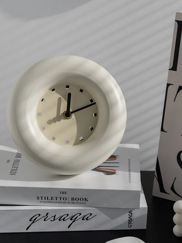 Nordic Ins stílusú asztali óra dekorációs díszek, egyszerű modern hálószoba éjjeli néma óra digitális óra asztali óra