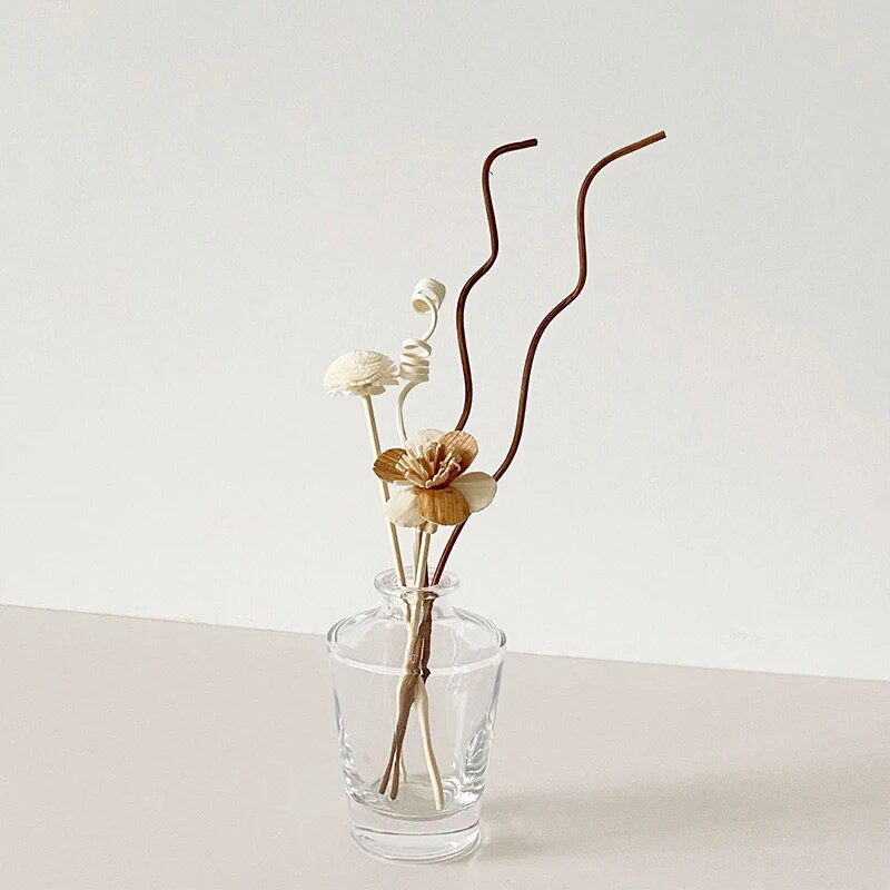 1 komplekt hajutipulgad Lillede aroomiteraapia rotangist tulevaba aroomi hajutipulgad Kodu Elutuba Aromaatsed viirukitarbed