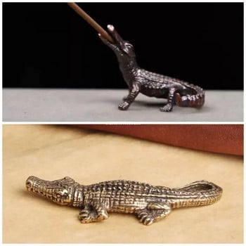 Антични бронзови миниатюрни фигурки на крокодил Винтидж месингова мини статуя на алигатор Орнаменти за бюро Декорация на дома Фън Шуй Занаяти