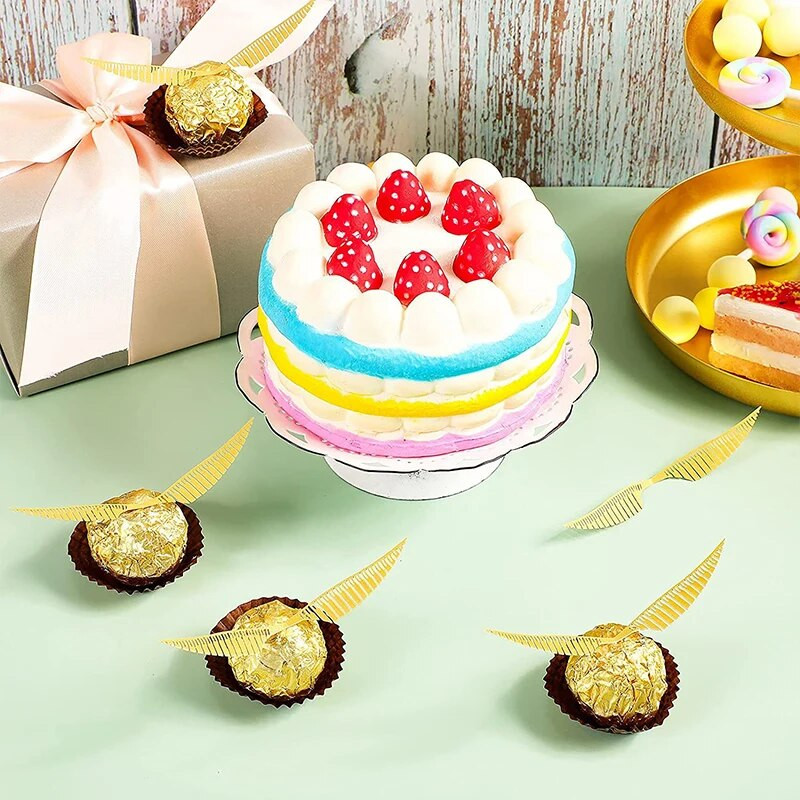50 db Wings csokoládé torta party arany dekoráció varázsló topper Golden Wing cupcake toppers Snitch esküvői dekor