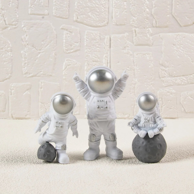 3 tk Astronaut Cake Topper Laste sünnipäevapeo rekvisiidid Kid Boy King Toy Baby Show Armas kosmosemehe tassikoogi kaunistus