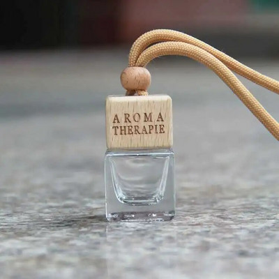 Autós levegő kilépő frissesítő diffúzor illatos flakon klip parfümös palack medál illóolaj autó függő dísz belső