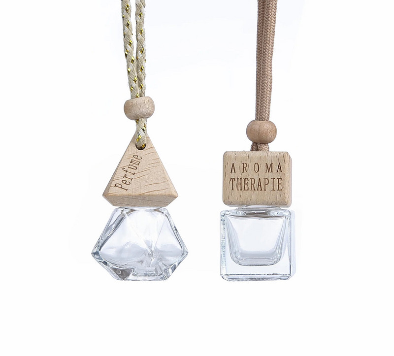 Autós levegő kilépő frissesítő diffúzor illatos flakon klip parfümös palack medál illóolaj autó függő dísz belső