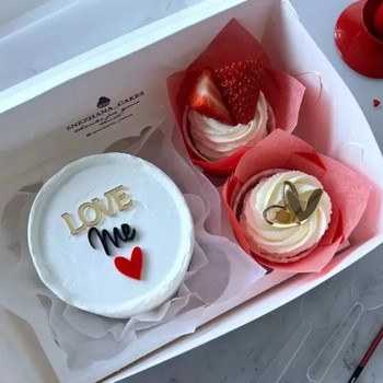 Романтичен акрил LOVE ME Heart Cake Topper Декорация за Свети Валентин Инструменти за декориране на сватбата на майката