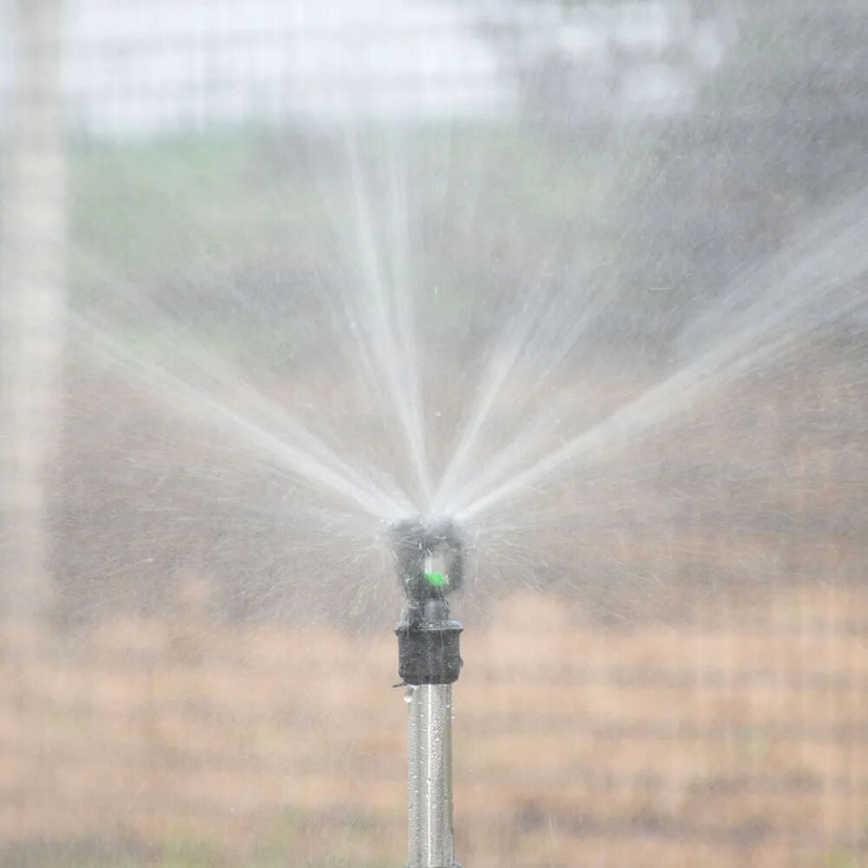 Besisukantis sodo vejos purkštuvas 1/2 colio vyriškas sriegio barstymo antgalis 360 laipsnių automatinis besisukantis laistymo laistymo purkštuvas