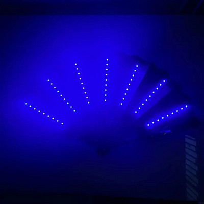Sulankstomas rankinis ventiliatorius su LED šviesa švytinčiu fluorescenciniu spalvos pasikeitimo ventiliatoriumi naktiniam pasirodymui Dj Bar Club kambario vakarėliui dekoruoti